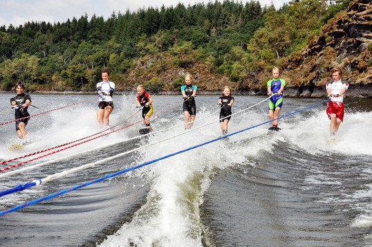 &copy; Ski nautique club de Guerl�dan