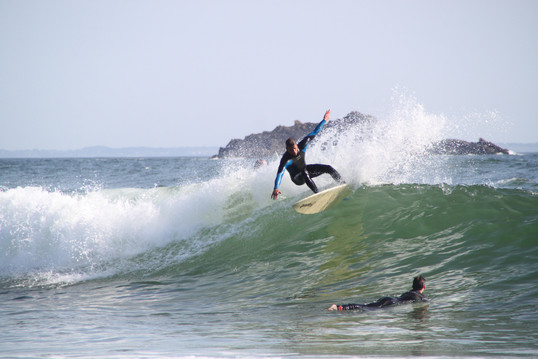 &copy; Presqu'�le Surf School